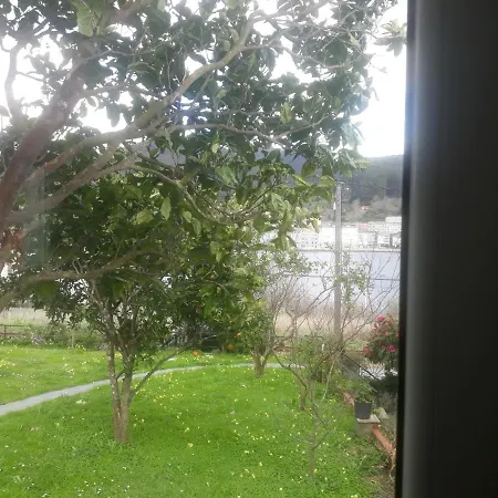 Casita Frente A La Ria De Viveiro ויביירו
